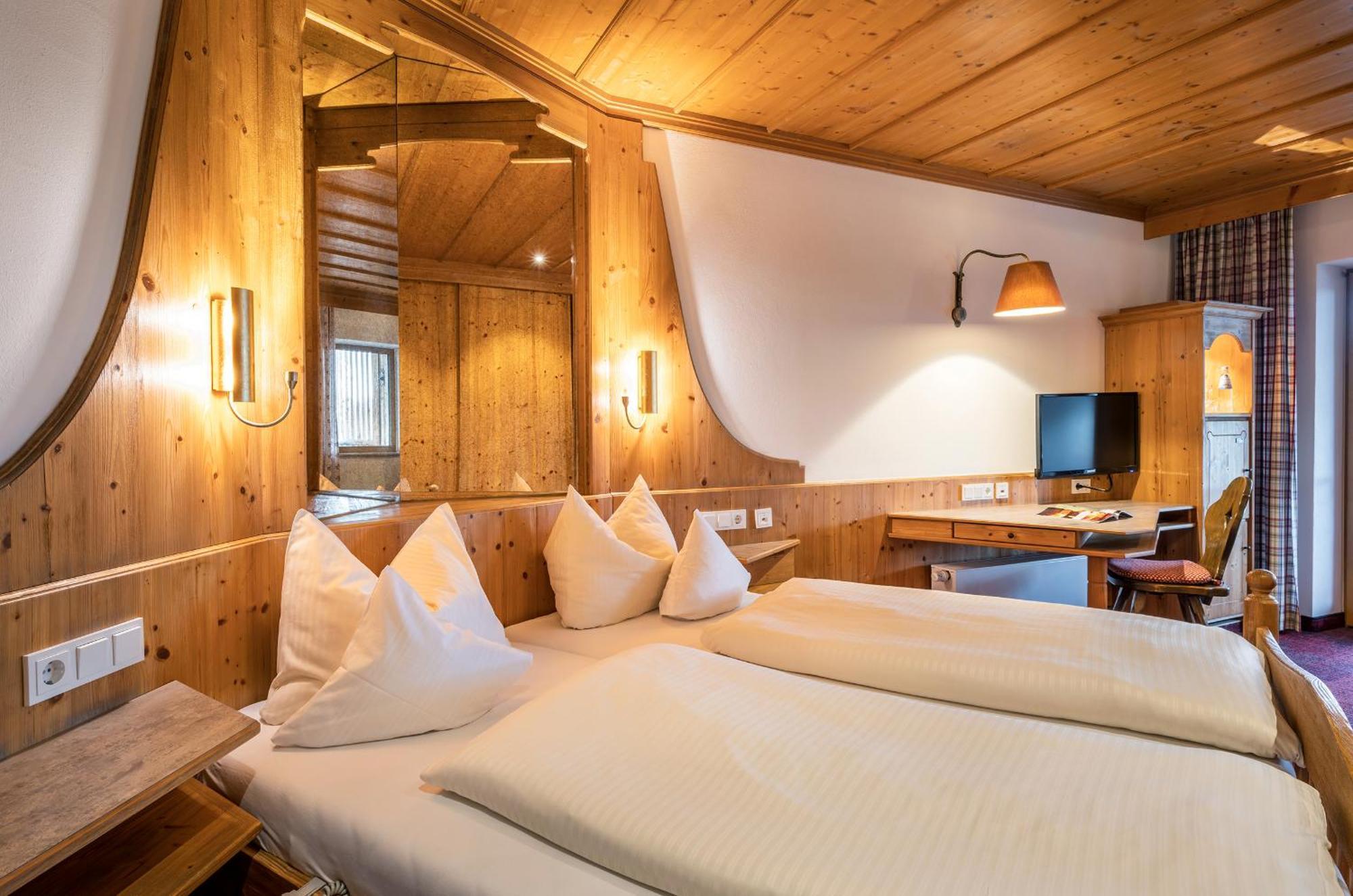 Hotel Am Haslinger Hof บาดฟึสซิง ภายนอก รูปภาพ