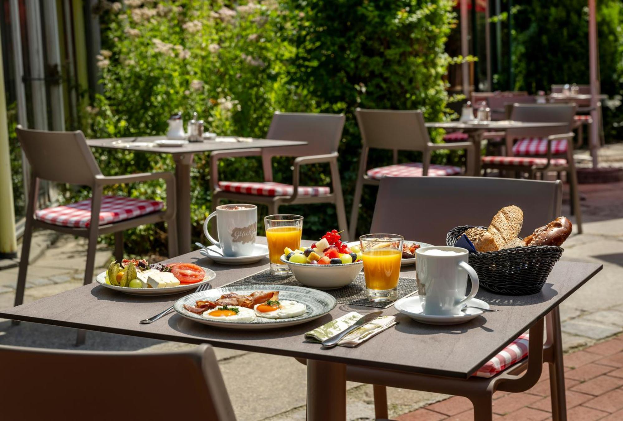 Hotel Am Haslinger Hof บาดฟึสซิง ภายนอก รูปภาพ